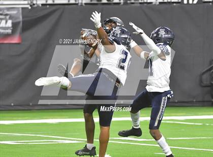 Thumbnail 2 in Silverado vs. Shadow Ridge (4A State Championship) photogallery.