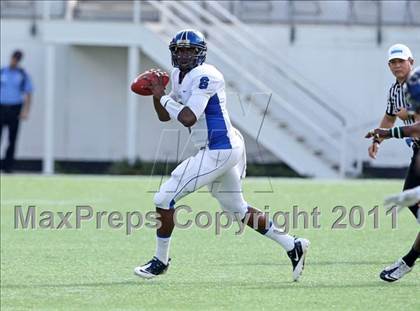Thumbnail 2 in Armwood vs. Central (FHSAA 6A State Final) photogallery.