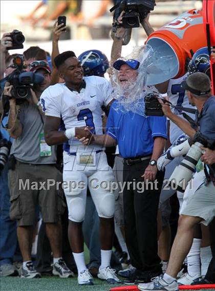 Thumbnail 3 in Armwood vs. Central (FHSAA 6A State Final) photogallery.