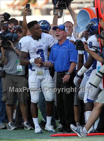 Thumbnail 2 in Armwood vs. Central (FHSAA 6A State Final) photogallery.