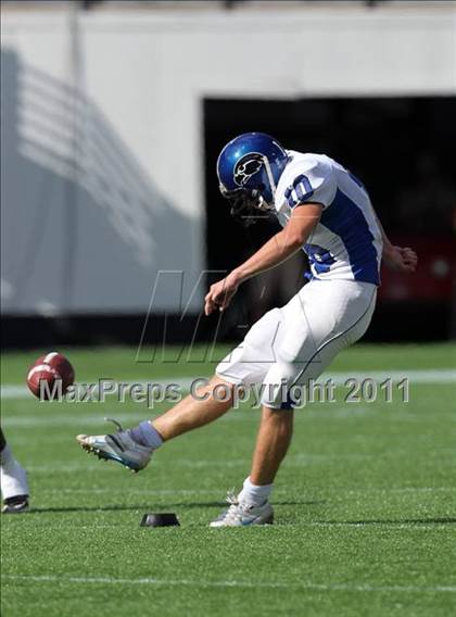 Thumbnail 2 in Armwood vs. Central (FHSAA 6A State Final) photogallery.