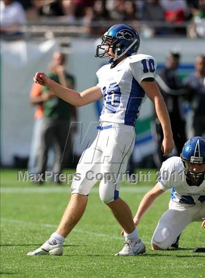 Thumbnail 3 in Armwood vs. Central (FHSAA 6A State Final) photogallery.