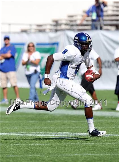 Thumbnail 3 in Armwood vs. Central (FHSAA 6A State Final) photogallery.