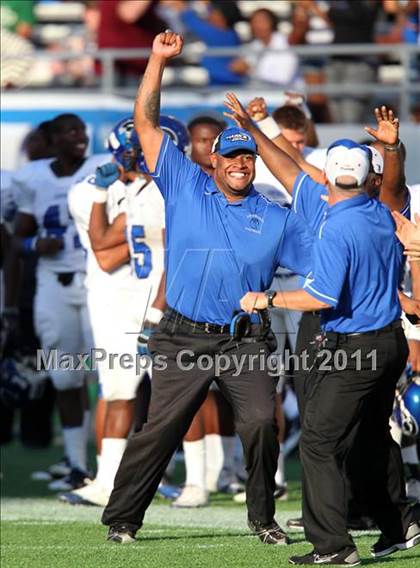 Thumbnail 2 in Armwood vs. Central (FHSAA 6A State Final) photogallery.