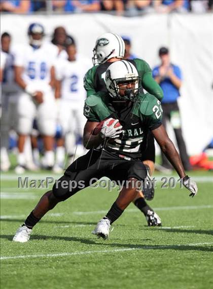 Thumbnail 1 in Armwood vs. Central (FHSAA 6A State Final) photogallery.