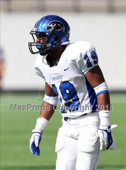 Thumbnail 2 in Armwood vs. Central (FHSAA 6A State Final) photogallery.