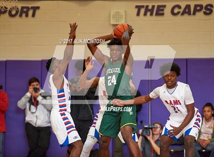 Thumbnail 3 in Christ School vs. Greene Central (John Wall Holiday Invitational) photogallery.