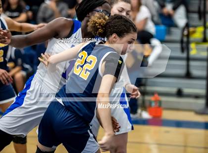Thumbnail 2 in Santa Monica @ Palisades (CIF SoCal D2 Regional Final) photogallery.