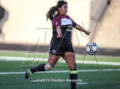 Thumbnail 3 in Centennial vs Wylie (UIL 5A Region 2 Bi-District Playoff) photogallery.