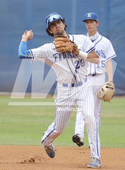 Thumbnail 2 in Ayala vs. Eastlake (CIF SoCal Regional D1 Quarterfinal) photogallery.