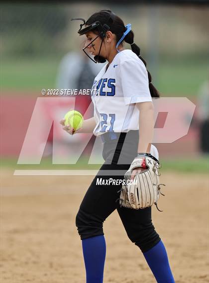 Thumbnail 1 in Valor Christian @ Grandview photogallery.