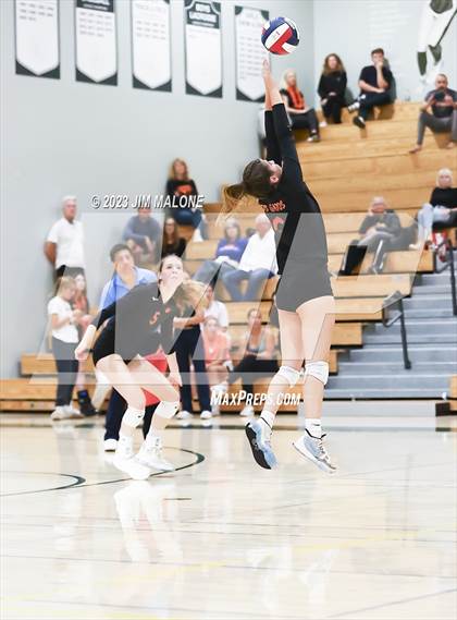 Thumbnail 1 in Salinas vs. Los Gatos (CIFCCS D1 Championship) photogallery.