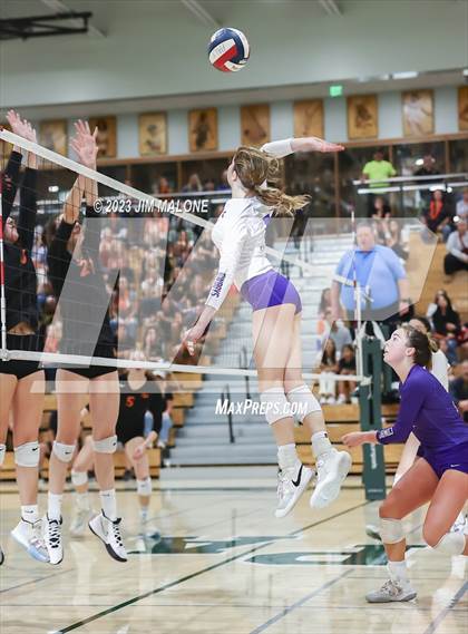 Thumbnail 1 in Salinas vs. Los Gatos (CIFCCS D1 Championship) photogallery.