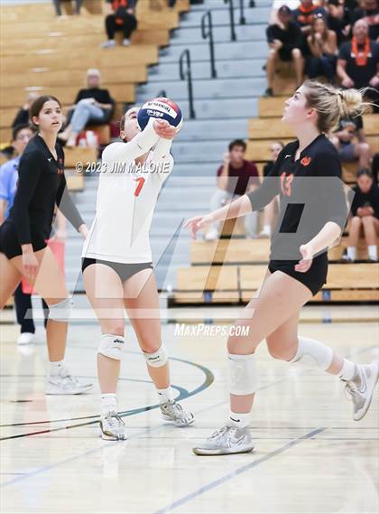 Thumbnail 1 in Salinas vs. Los Gatos (CIFCCS D1 Championship) photogallery.