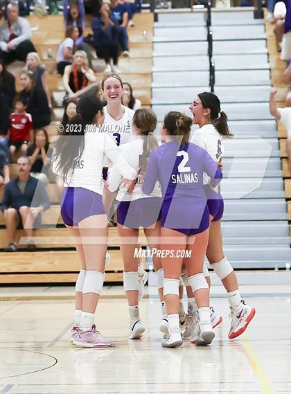 Thumbnail 1 in Salinas vs. Los Gatos (CIFCCS D1 Championship) photogallery.
