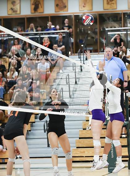 Thumbnail 2 in Salinas vs. Los Gatos (CIFCCS D1 Championship) photogallery.