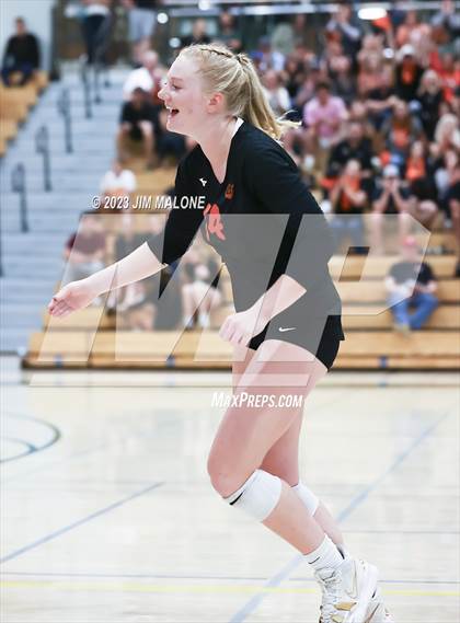 Thumbnail 1 in Salinas vs. Los Gatos (CIFCCS D1 Championship) photogallery.