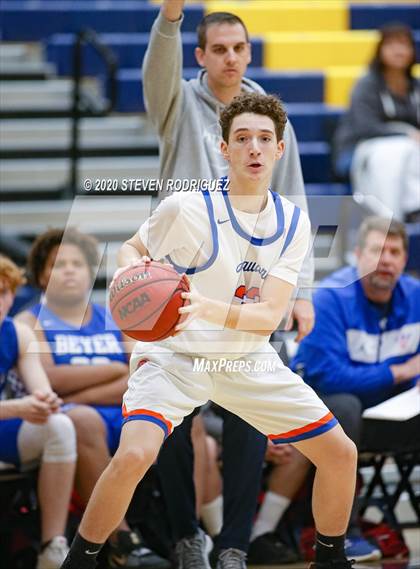 Thumbnail 3 in Beyer vs. Kimball photogallery.