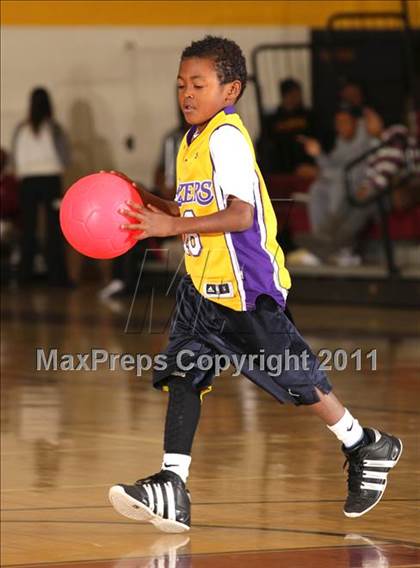 Thumbnail 2 in Crenshaw vs. Eastside (SFV Invitational) photogallery.