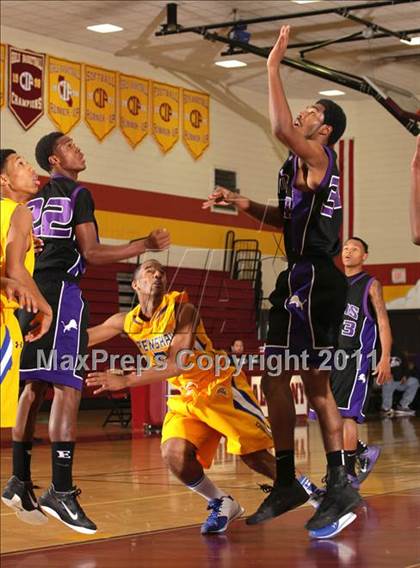Thumbnail 3 in Crenshaw vs. Eastside (SFV Invitational) photogallery.
