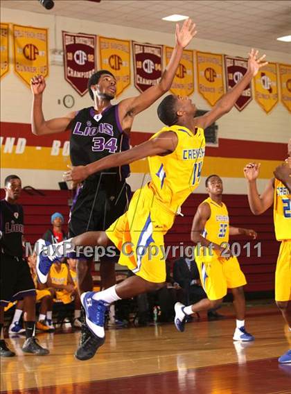 Thumbnail 2 in Crenshaw vs. Eastside (SFV Invitational) photogallery.