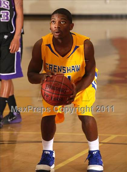 Thumbnail 3 in Crenshaw vs. Eastside (SFV Invitational) photogallery.