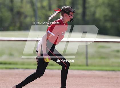 Thumbnail 1 in Mayflower @ Glen Rose photogallery.