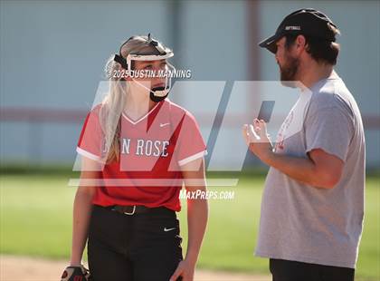 Thumbnail 1 in Mayflower @ Glen Rose photogallery.