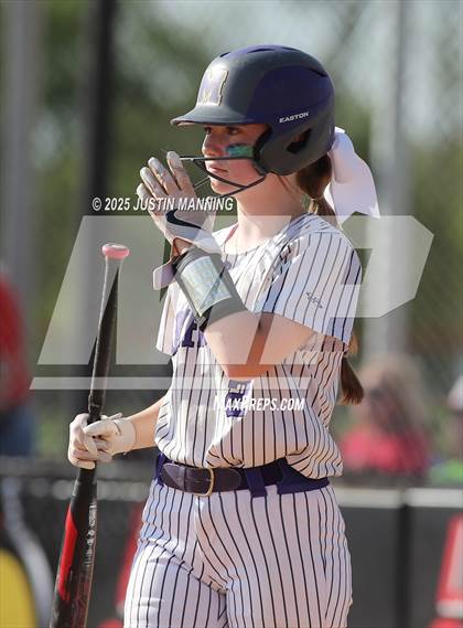 Thumbnail 2 in Mayflower @ Glen Rose photogallery.