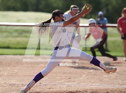 Thumbnail 1 in Mayflower @ Glen Rose photogallery.
