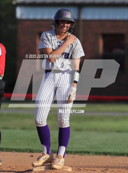 Thumbnail 3 in Mayflower @ Glen Rose photogallery.