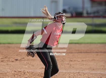 Thumbnail 3 in Mayflower @ Glen Rose photogallery.