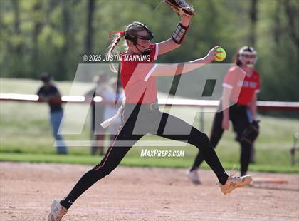 Thumbnail 1 in Mayflower @ Glen Rose photogallery.