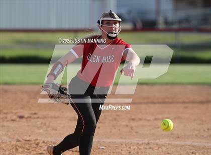 Thumbnail 2 in Mayflower @ Glen Rose photogallery.