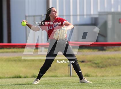 Thumbnail 1 in Mayflower @ Glen Rose photogallery.