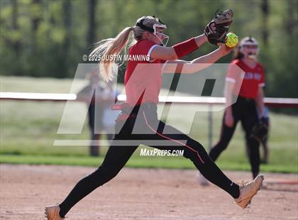 Thumbnail 3 in Mayflower @ Glen Rose photogallery.