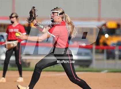 Thumbnail 1 in Mayflower @ Glen Rose photogallery.