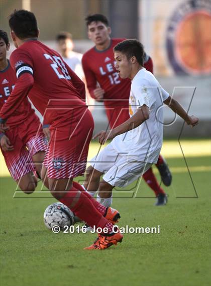 Thumbnail 1 in Lee [Robert E.] vs East Central (Toyota Field) photogallery.