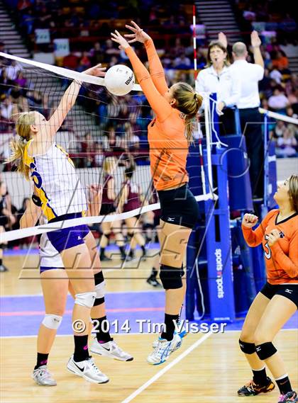 Thumbnail 1 in Kit Carson vs. Flagler (CHSAA 1A Playoff) photogallery.
