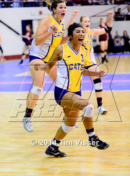 Thumbnail 2 in Kit Carson vs. Flagler (CHSAA 1A Playoff) photogallery.