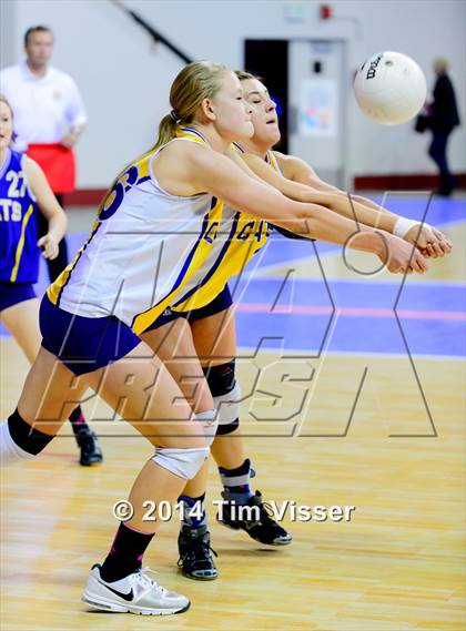 Thumbnail 3 in Kit Carson vs. Flagler (CHSAA 1A Playoff) photogallery.
