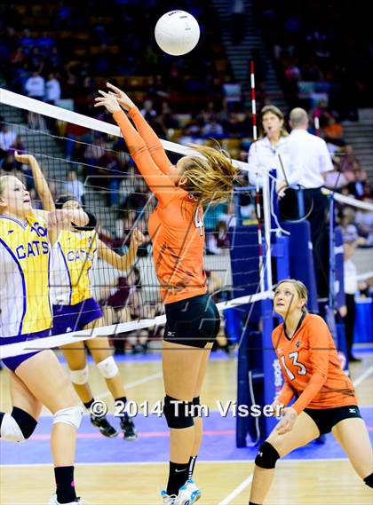 Thumbnail 2 in Kit Carson vs. Flagler (CHSAA 1A Playoff) photogallery.