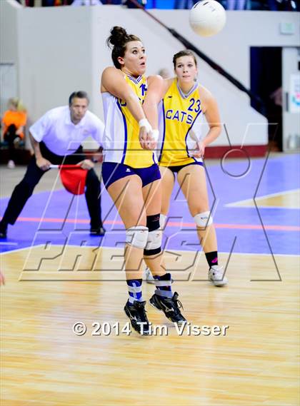 Thumbnail 1 in Kit Carson vs. Flagler (CHSAA 1A Playoff) photogallery.
