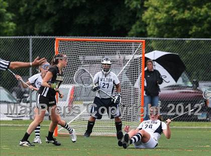 Thumbnail 2 in Barlow @ Wilton (CIAC Class M Quarterfinal) photogallery.