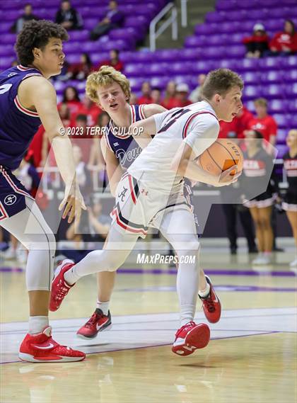 Thumbnail 1 in Springville vs. Alta (UHSAA 5A Quarterfinal) photogallery.