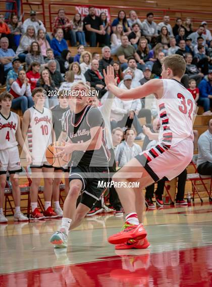 Thumbnail 1 in Cedar Valley @ Bountiful (UHSAA 5A Round 2) photogallery.