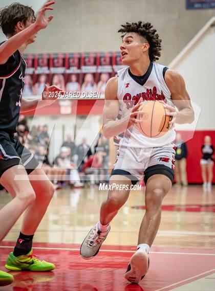 Thumbnail 2 in Cedar Valley @ Bountiful (UHSAA 5A Round 2) photogallery.