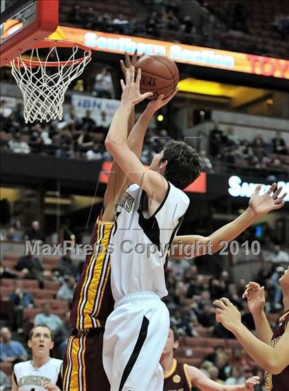 Thumbnail 2 in Ocean View vs. Foothill (CIF SS D3AA Final) photogallery.