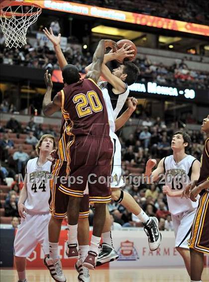 Thumbnail 1 in Ocean View vs. Foothill (CIF SS D3AA Final) photogallery.