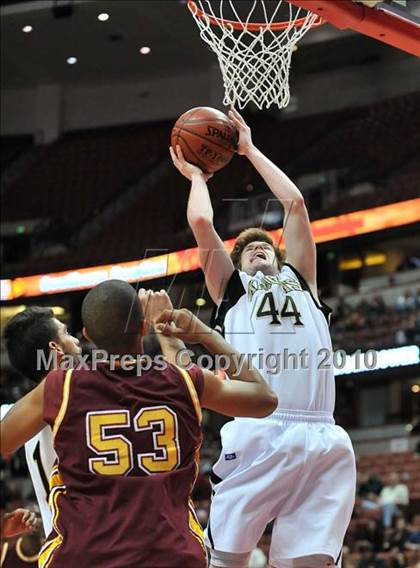Thumbnail 1 in Ocean View vs. Foothill (CIF SS D3AA Final) photogallery.